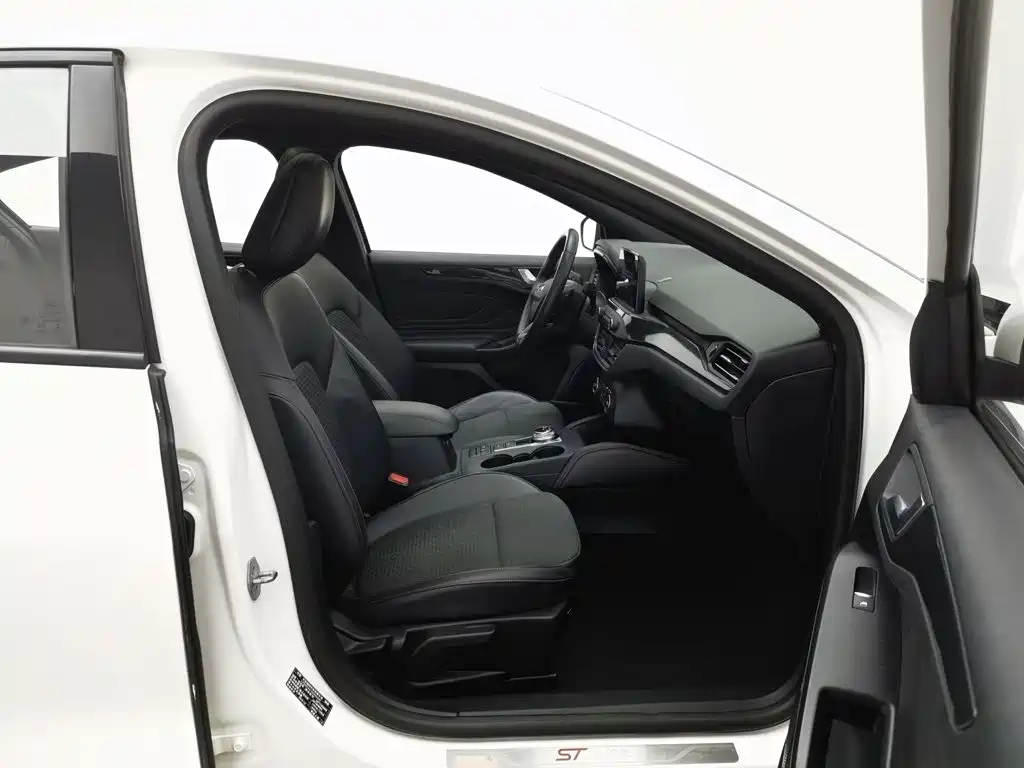 Ford Focus — миниатюра 23