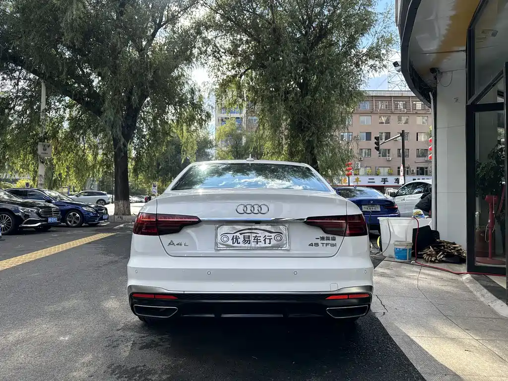 Audi A4L — миниатюра 5