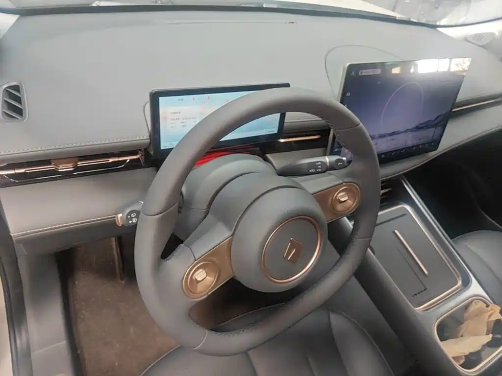 Baojun Yunhai — миниатюра 10