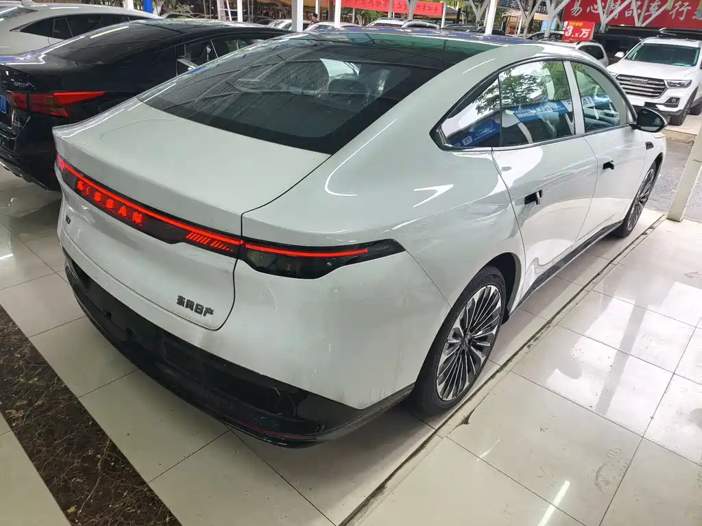 Nissan N7 2025 625 Pro