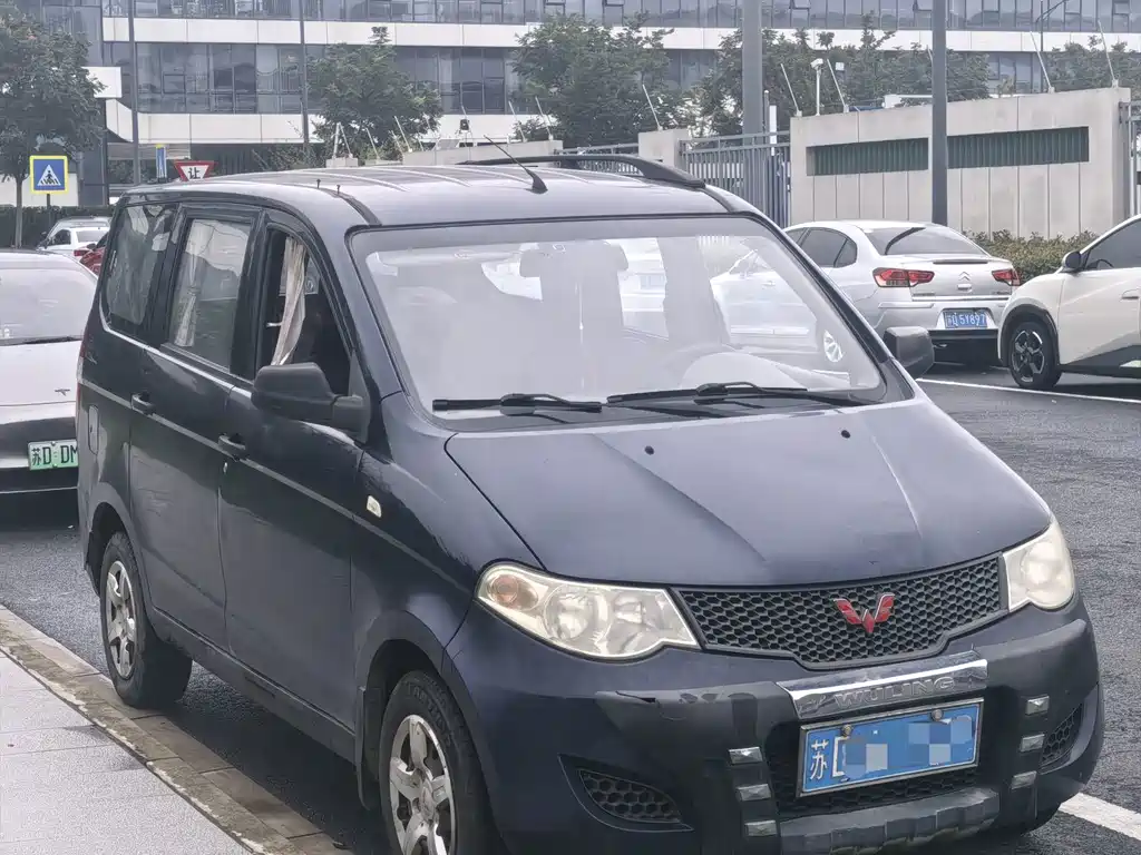 Wuling Hongguang — миниатюра 3