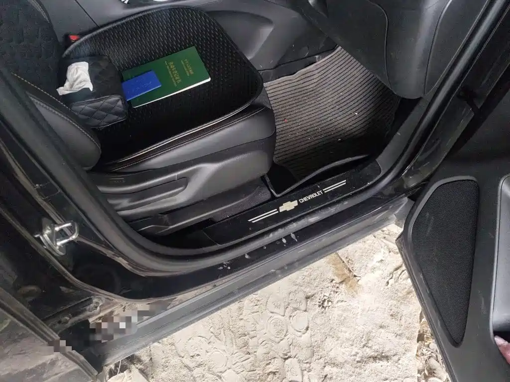 Chevrolet Equinox — миниатюра 17