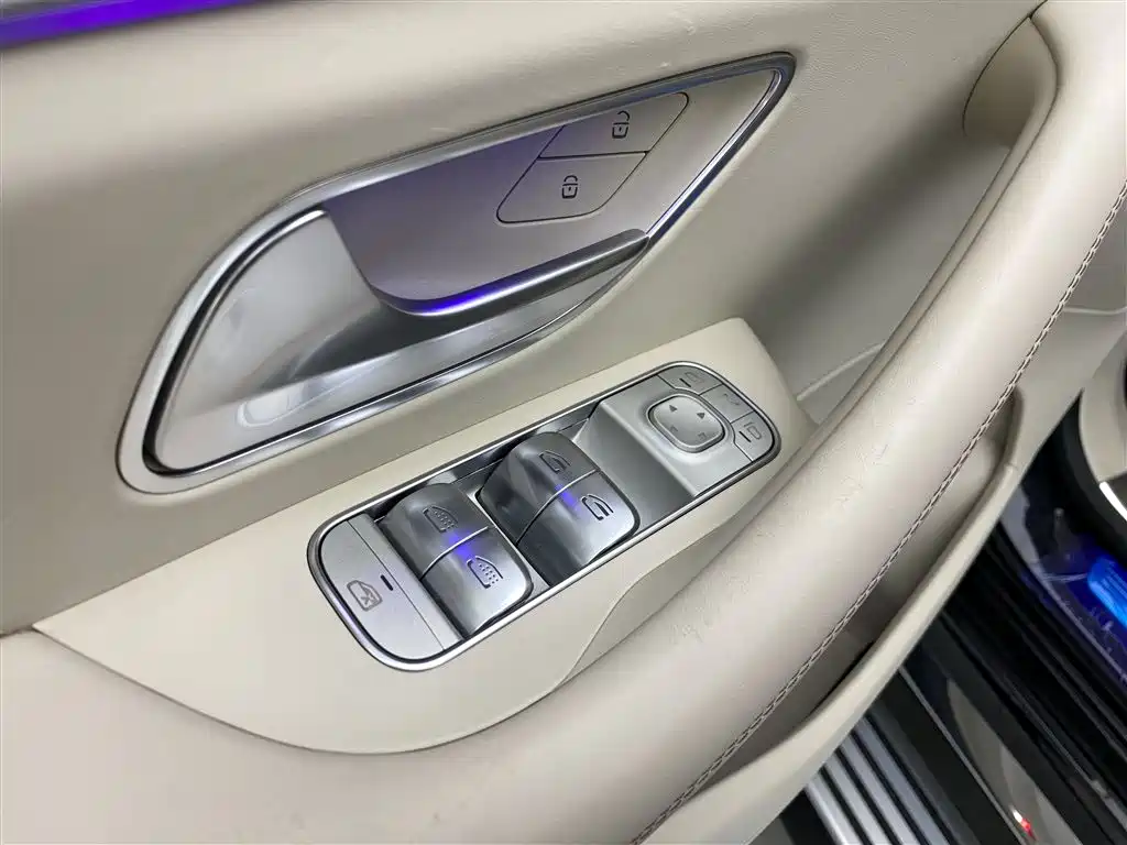 MERCEDES-BENZ MAYBACH GLS