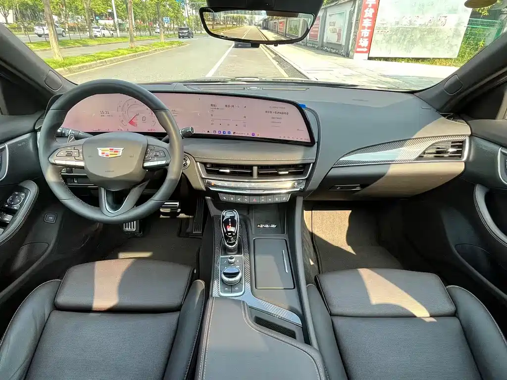 Cadillac CT5 — миниатюра 11