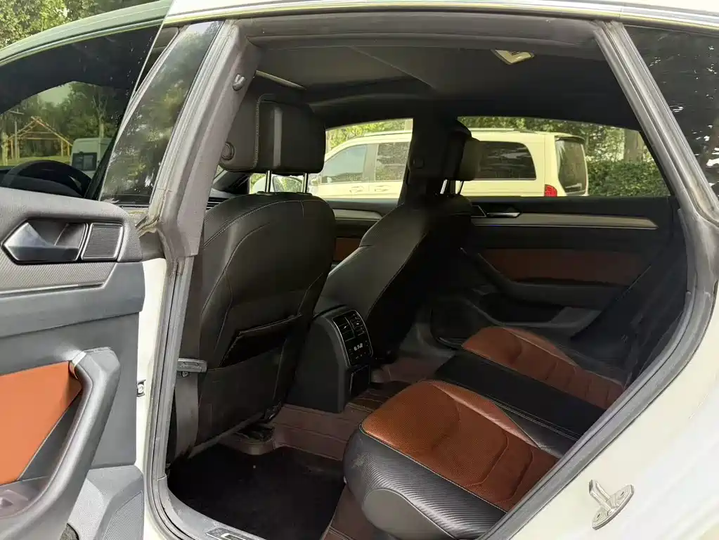 Volkswagen FAW - Passat CC CC 2019 330TSI VI