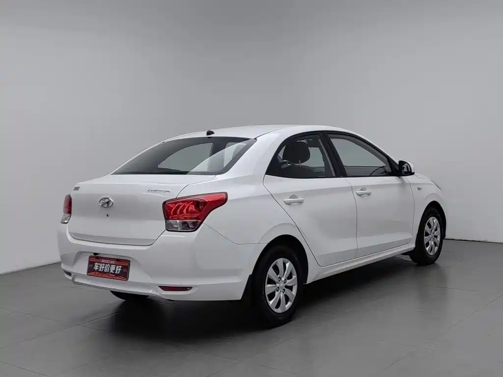 Hyundai Verna — миниатюра 2