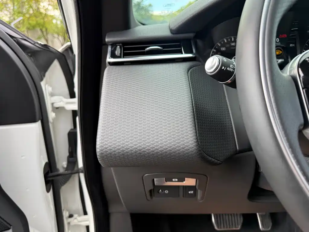 Land Rover Velar — миниатюра 22