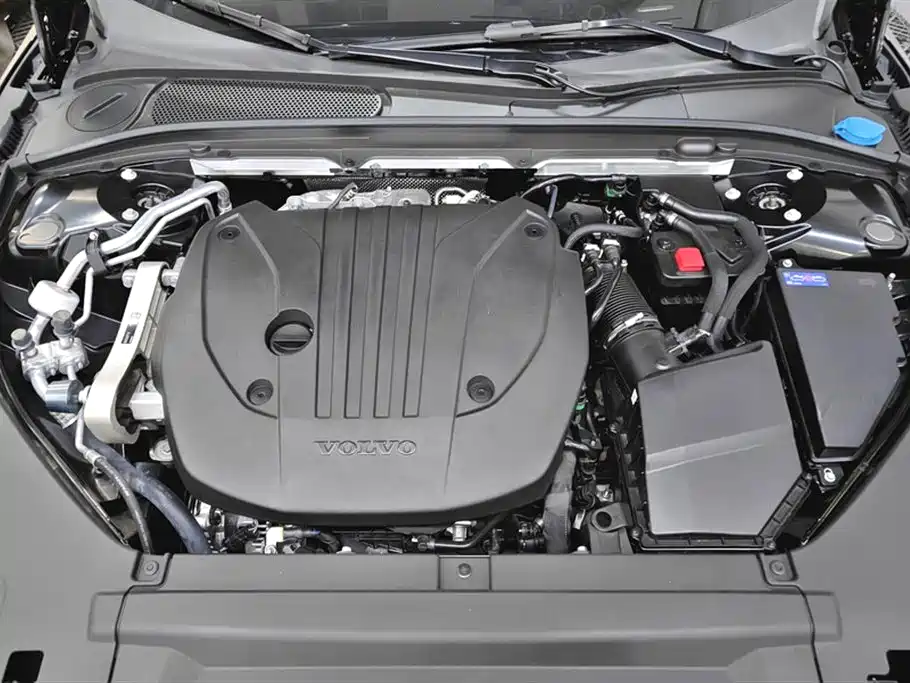 Volvo S90 2026 B5 Luxury
