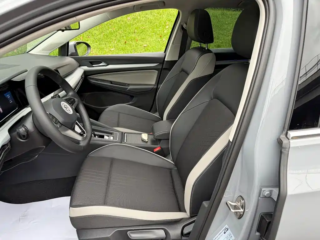 Volkswagen Golf — миниатюра 8