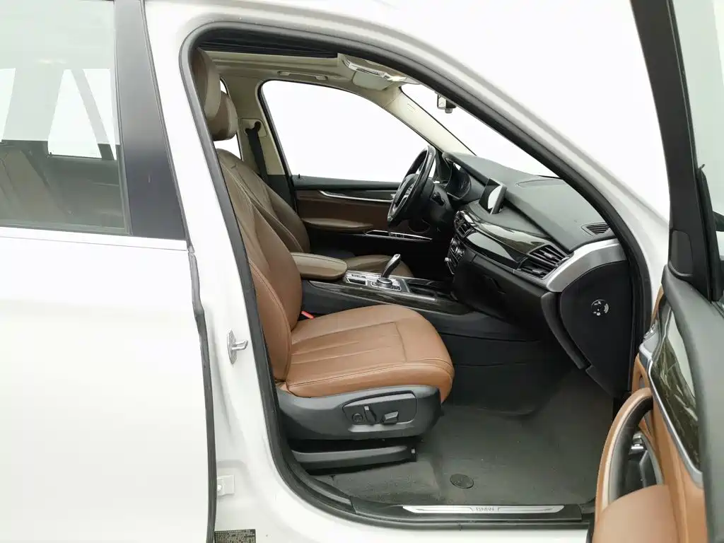 BMW X5 (Import) — миниатюра 23