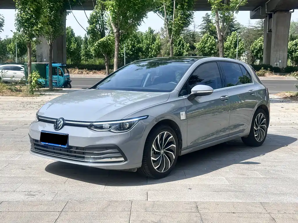 Volkswagen Golf 2023