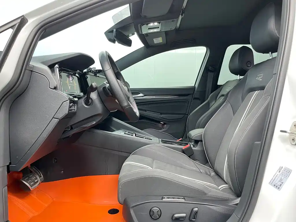 Volkswagen Golf 280TSI DSG R-Line, фото 4