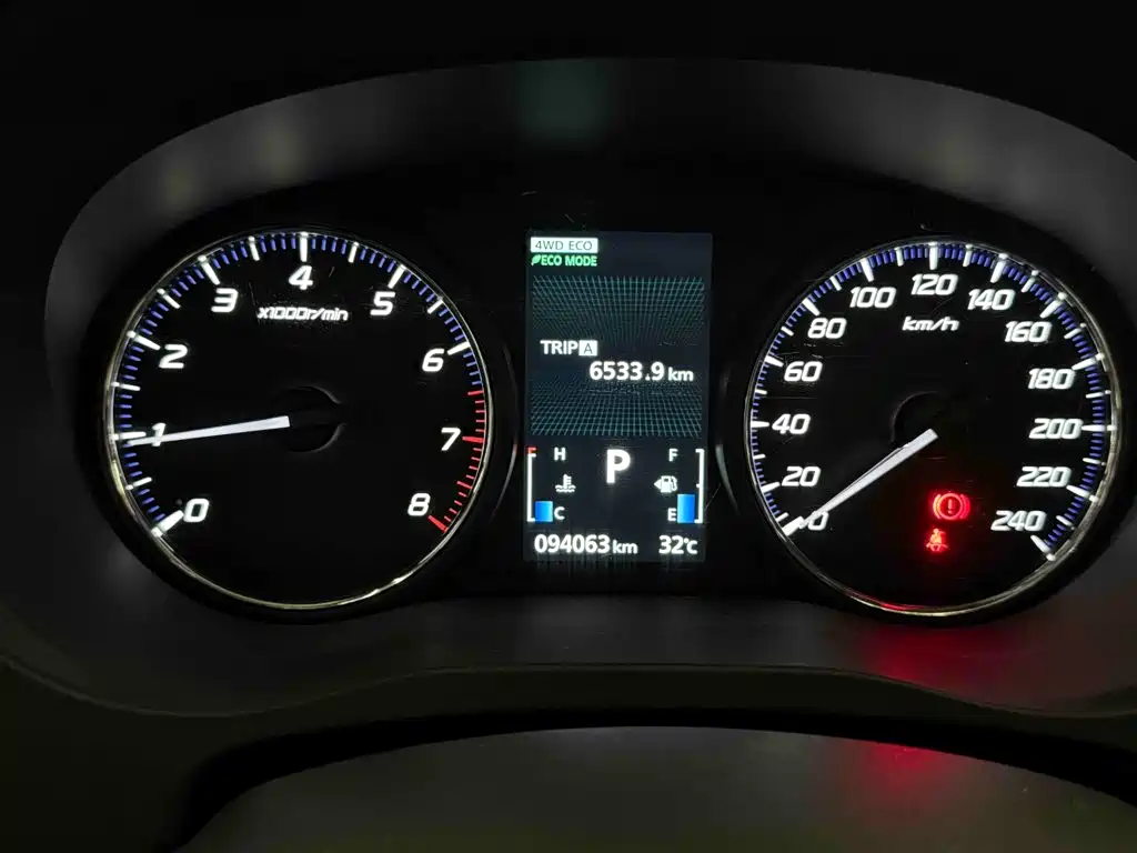 Mitsubishi Outlander (Import) — миниатюра 8