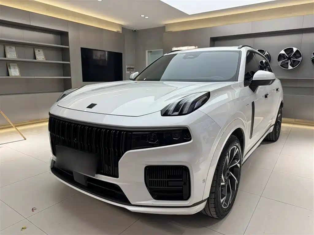Lynk & Co 09 EM-P 2022