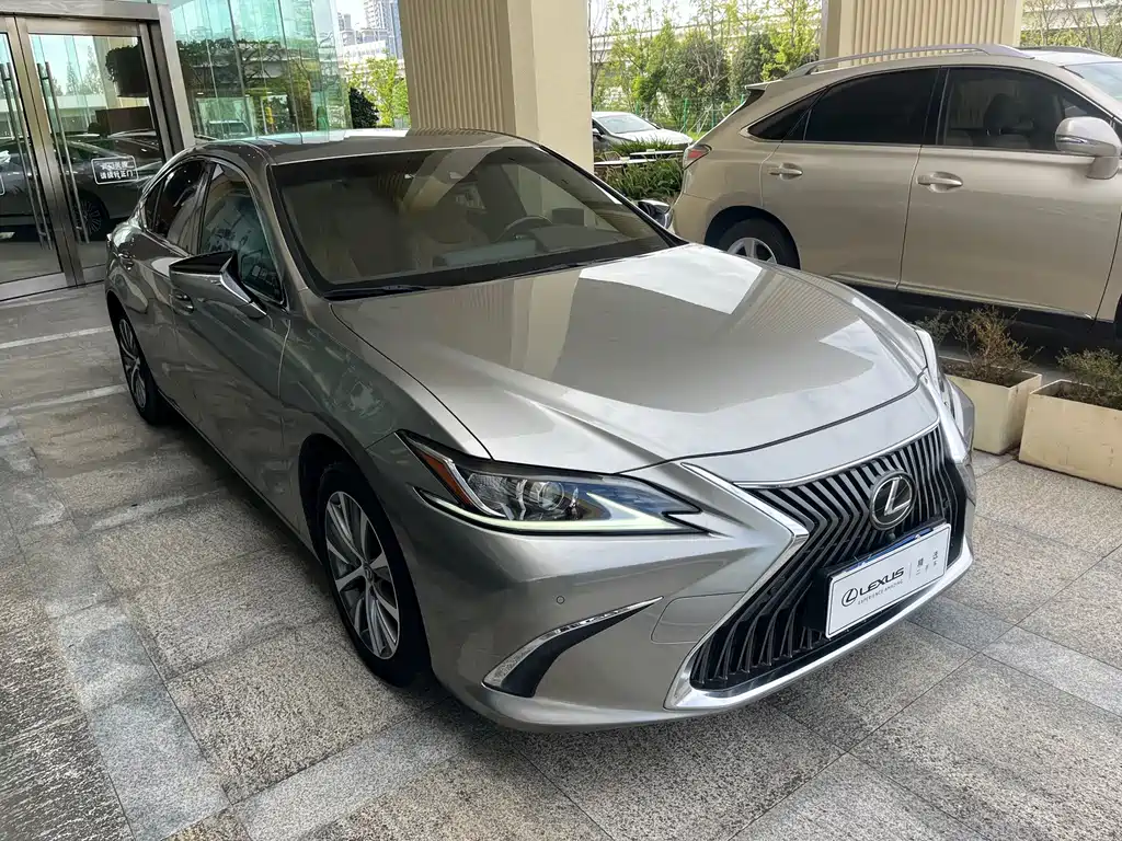 Lexus ES — миниатюра 3