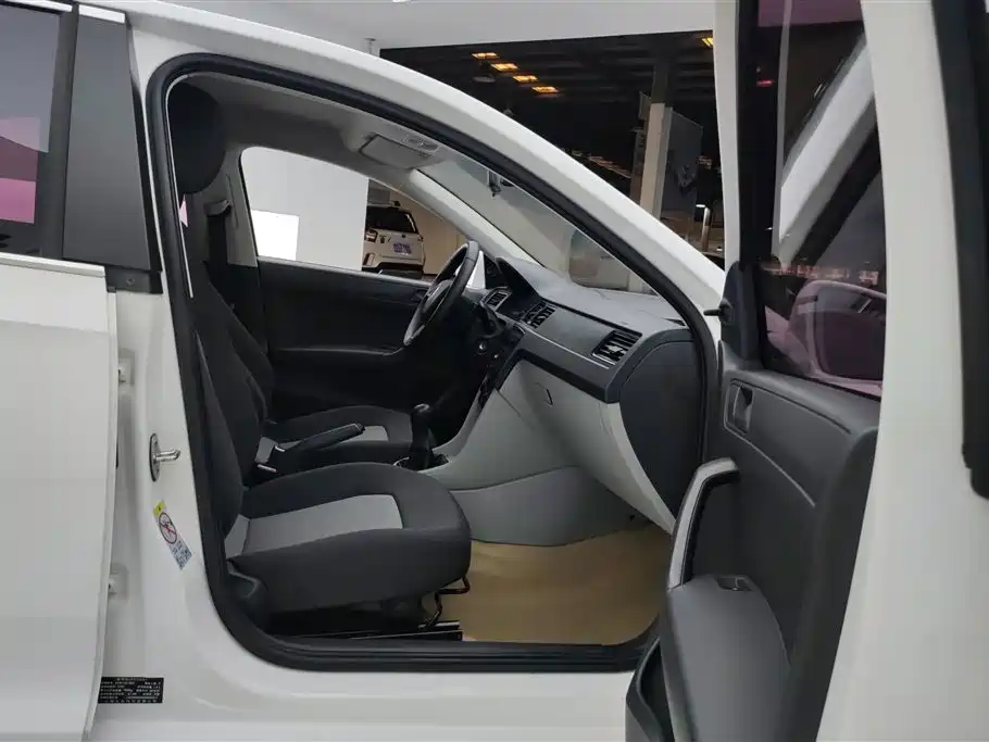 Skoda Rapid 2016 1.6L MT