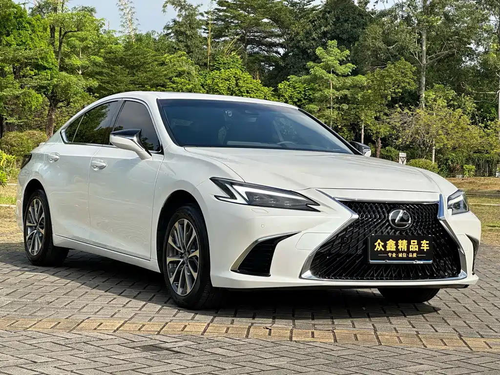 Lexus ES — миниатюра 3