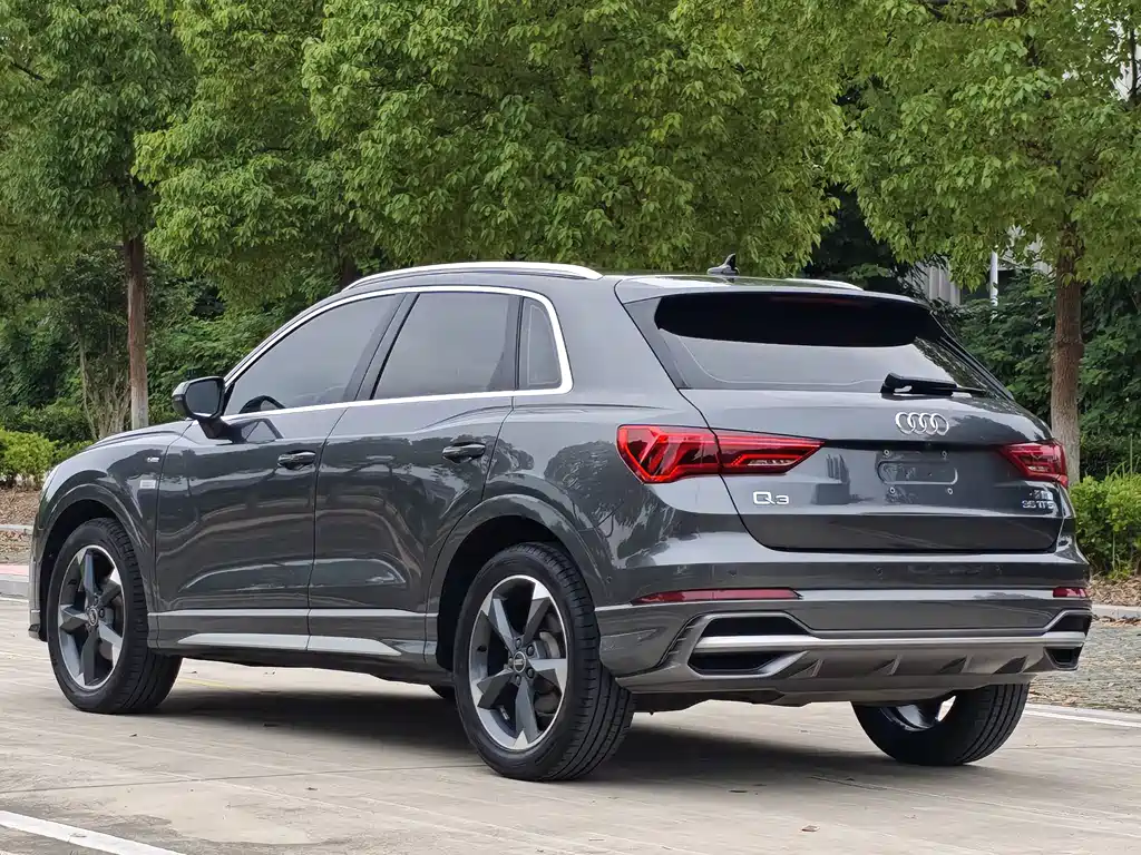Audi Q3 2022 35 TFSI Fashion