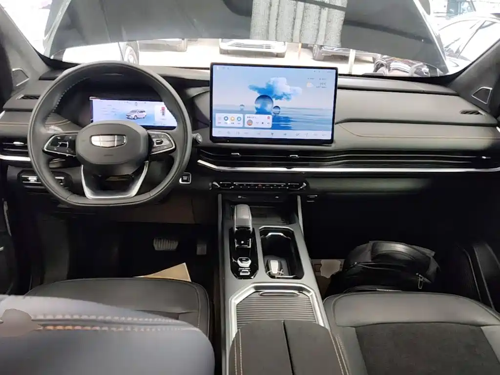 Geely Haoyue L — миниатюра 10