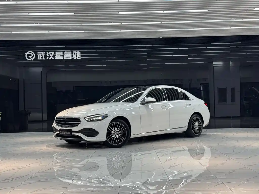 Mercedes-Benz C-Class — миниатюра 2