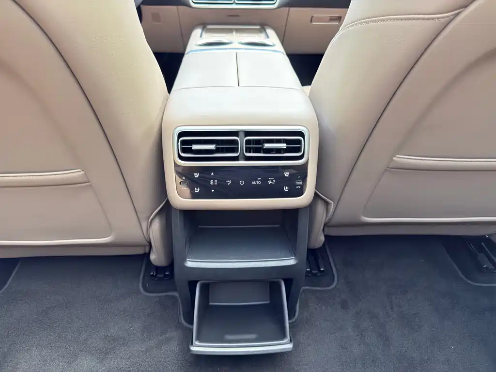 Li Auto Li L6 — миниатюра 18
