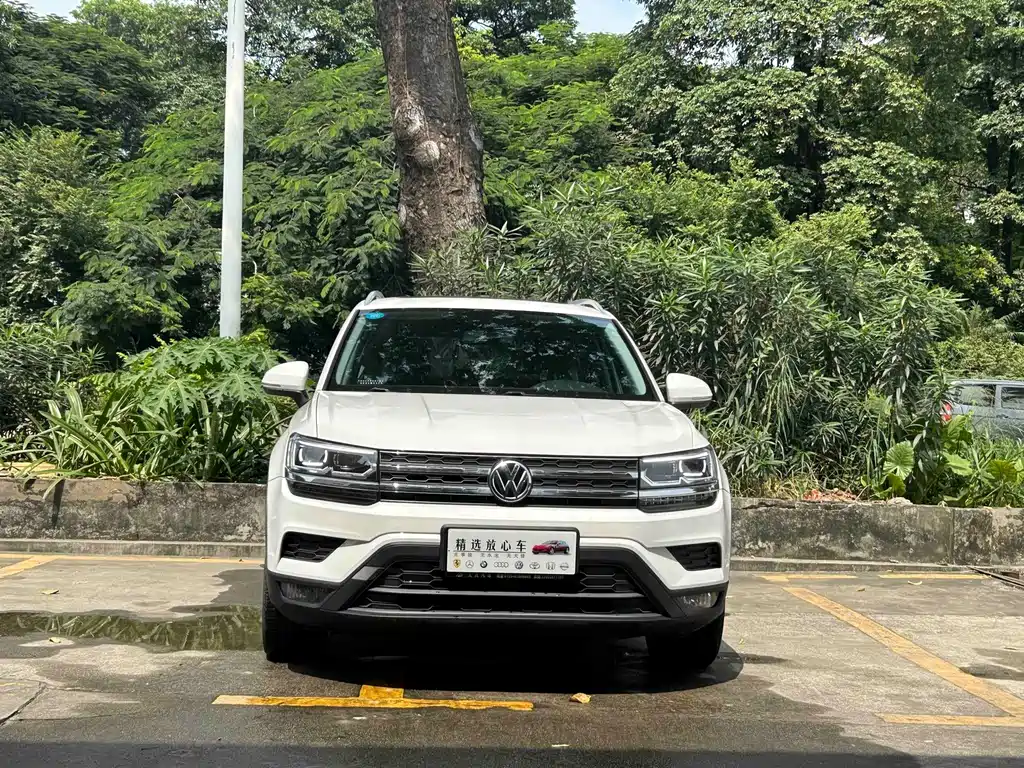 Volkswagen Tharu — миниатюра 2