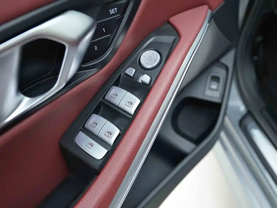 BMW 3 Series — миниатюра 10