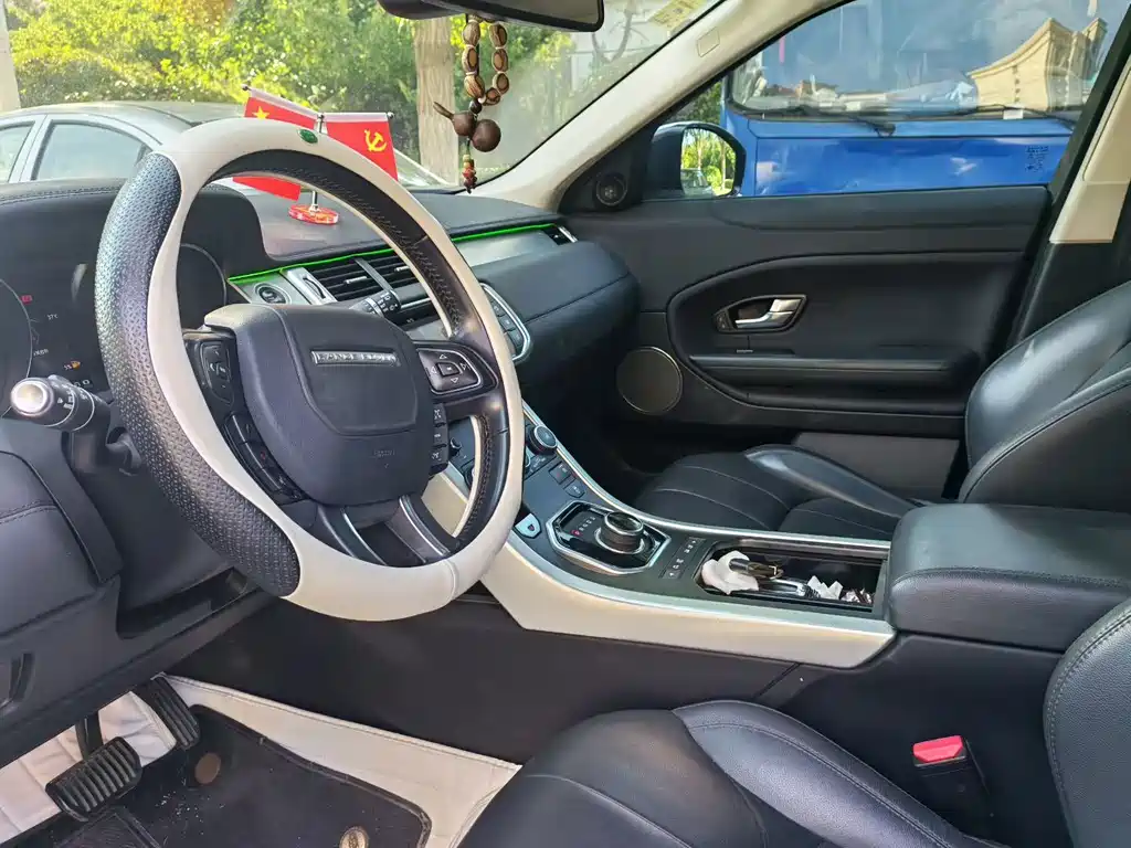 Land Rover Evoque — миниатюра 6
