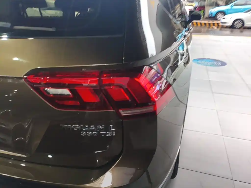 Volkswagen Tiguan L — миниатюра 8