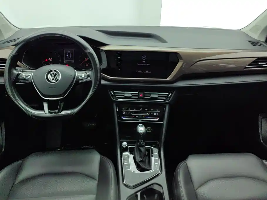 Volkswagen Tharu — миниатюра 12