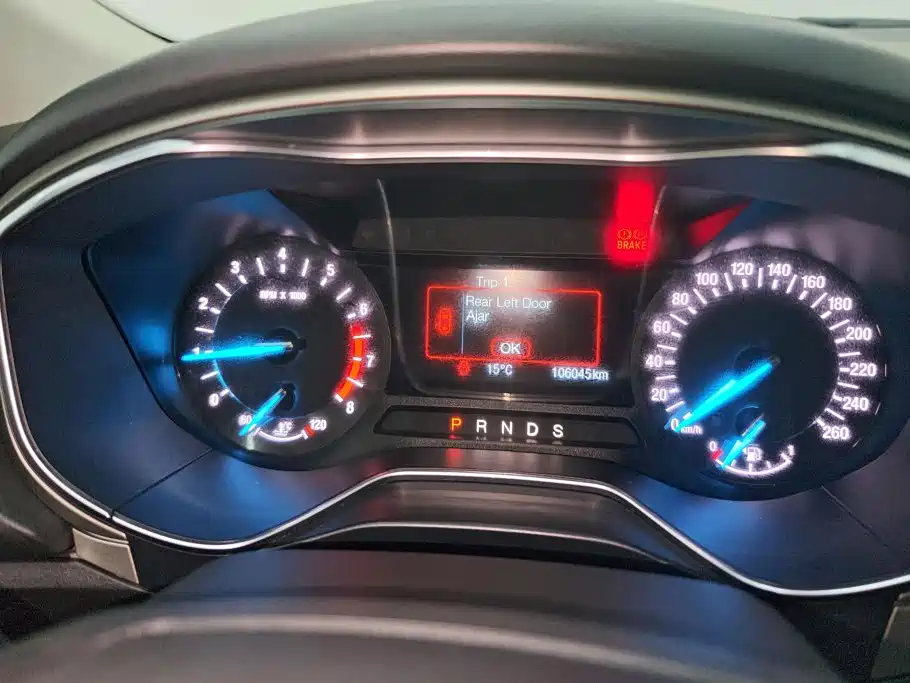 Ford Mondeo — миниатюра 14