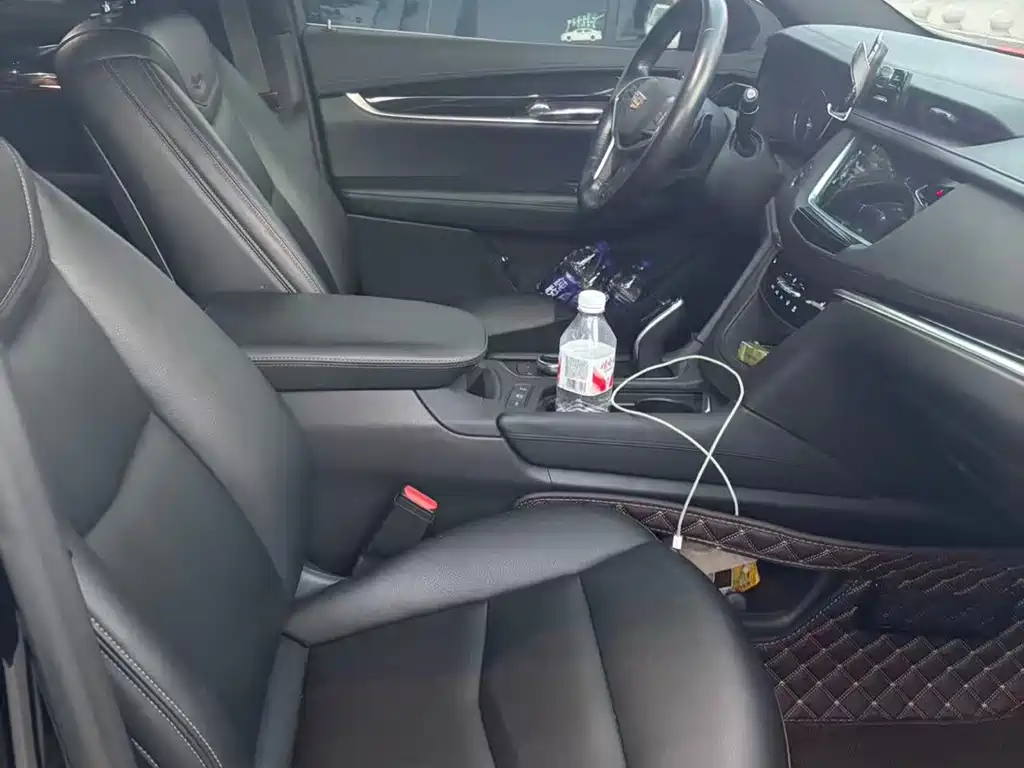 Cadillac XT5 — миниатюра 8