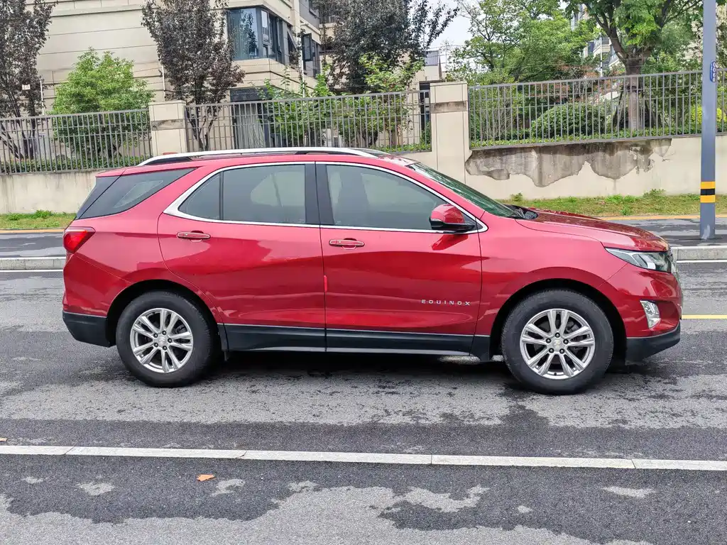 Chevrolet Equinox — миниатюра 4