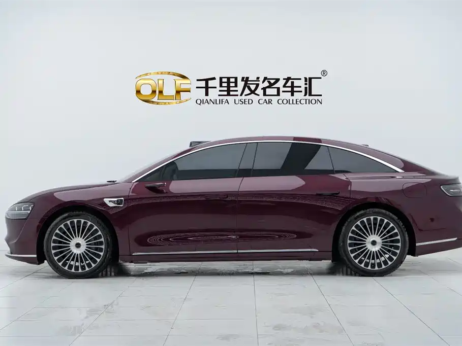 AITO ENJOY THE WORLD S9