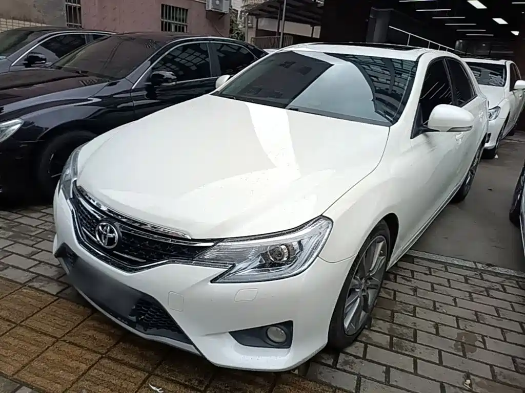 Toyota Reiz 2013 2.5V