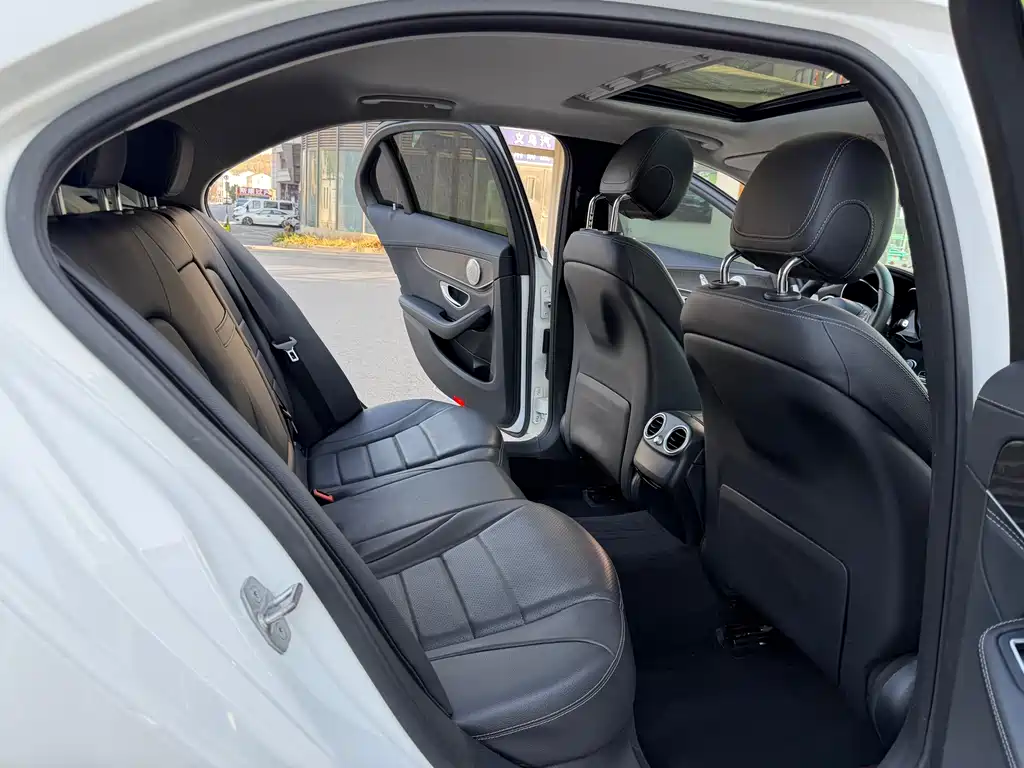 MERCEDES-BENZ C CLASS