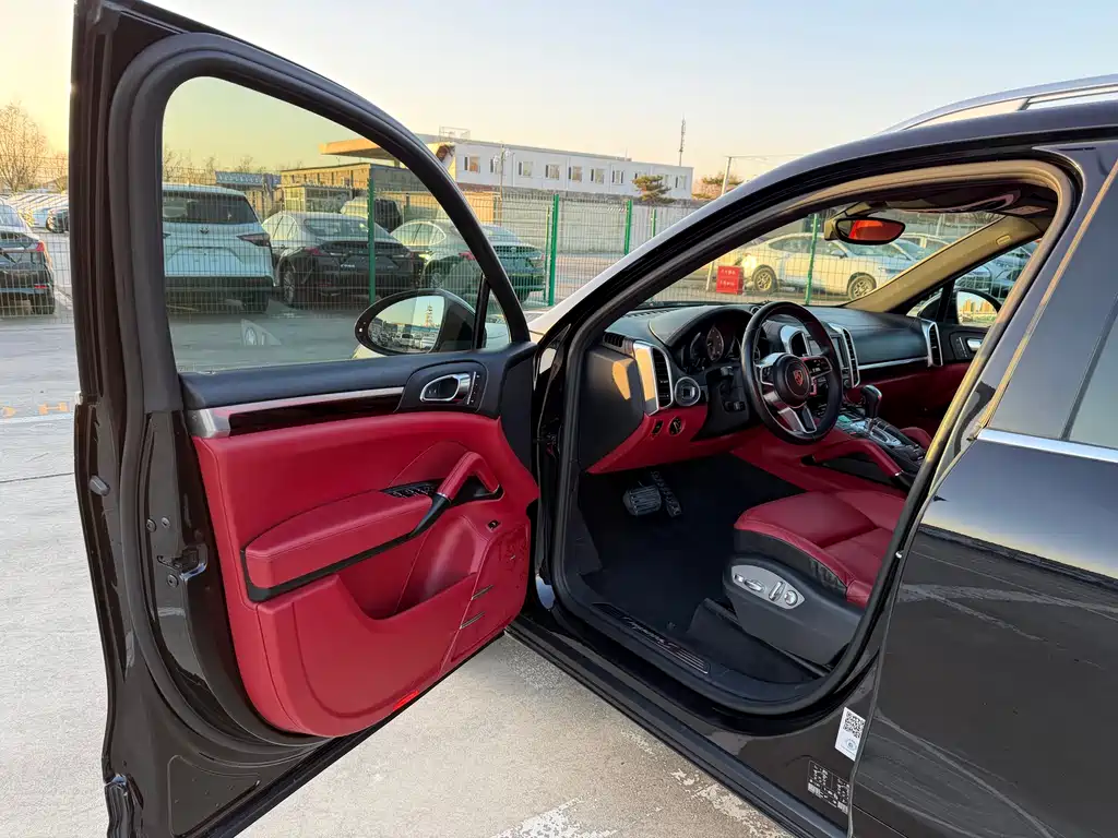 PORSCHE CAYENNE NEW ENERGY