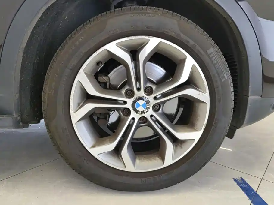 BMW X3 (Import) — миниатюра 6