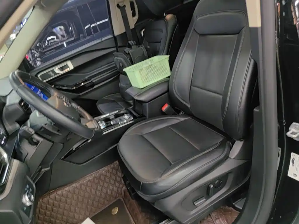 Ford Explorer — миниатюра 15