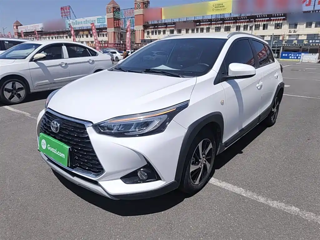 Toyota Yaris L 2021