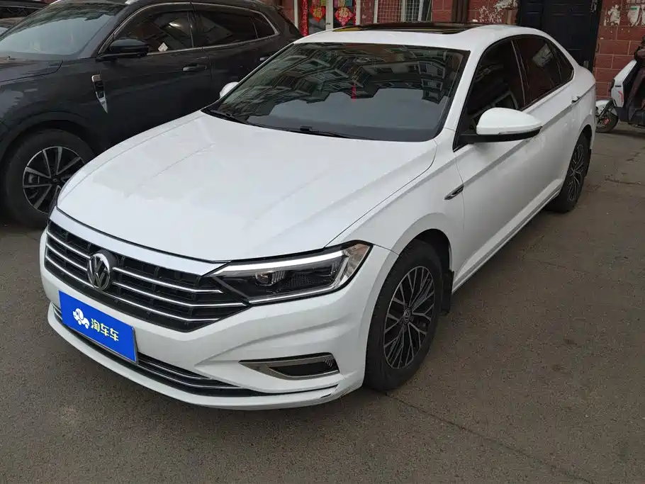 Volkswagen Sagitar 2019