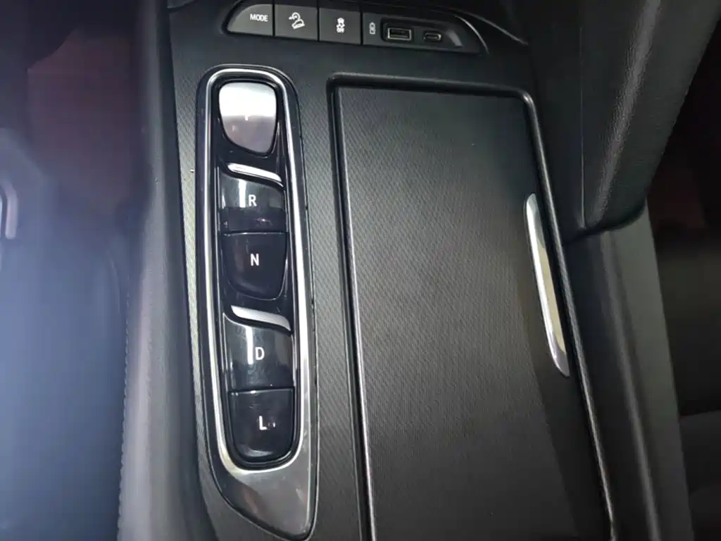 Buick Enclave — миниатюра 14