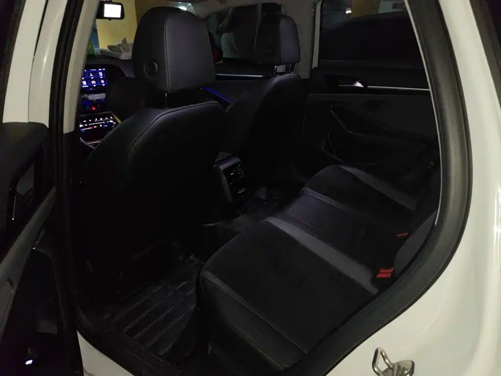 Volkswagen Sagitar — миниатюра 18