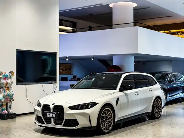 BMW M 3 2026 M 3 M x Drive — фото 1