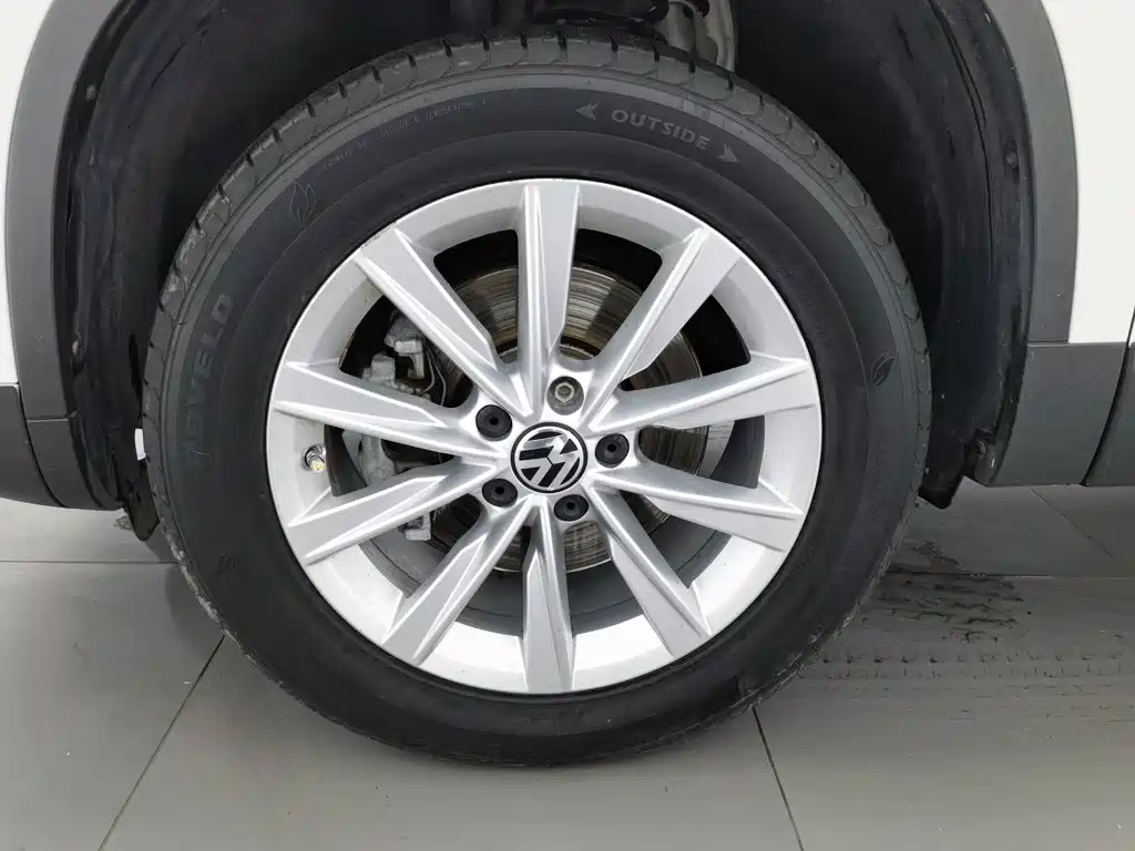 Volkswagen Tiguan — миниатюра 17