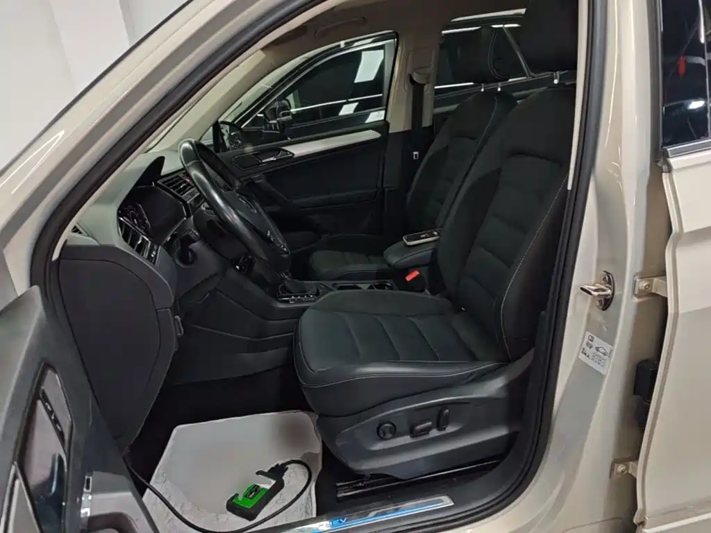 Volkswagen Tiguan L PHEV — миниатюра 15
