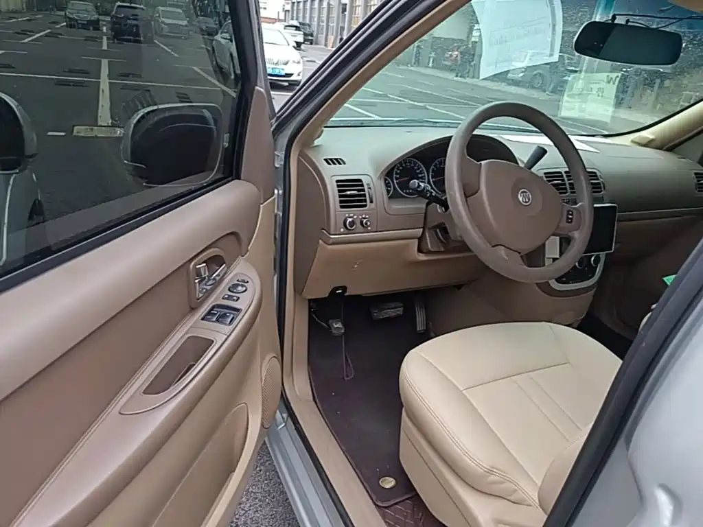 Buick GL8 — миниатюра 16