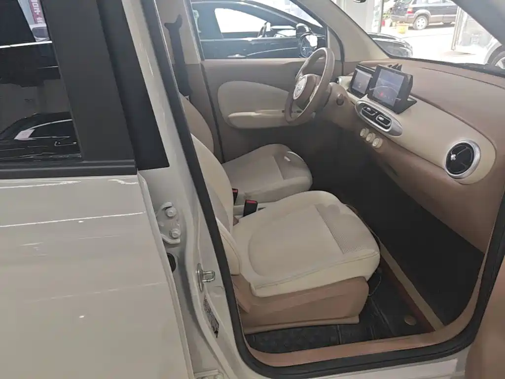 Wuling MINIEV — миниатюра 25