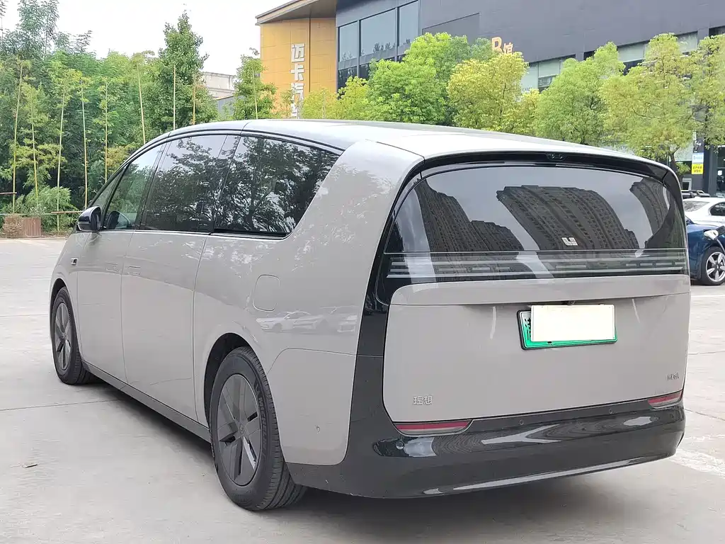 Li Auto Li MEGA — миниатюра 6