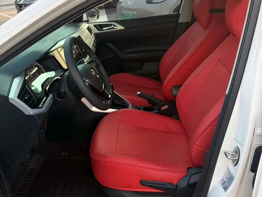 Volkswagen Polo — миниатюра 7